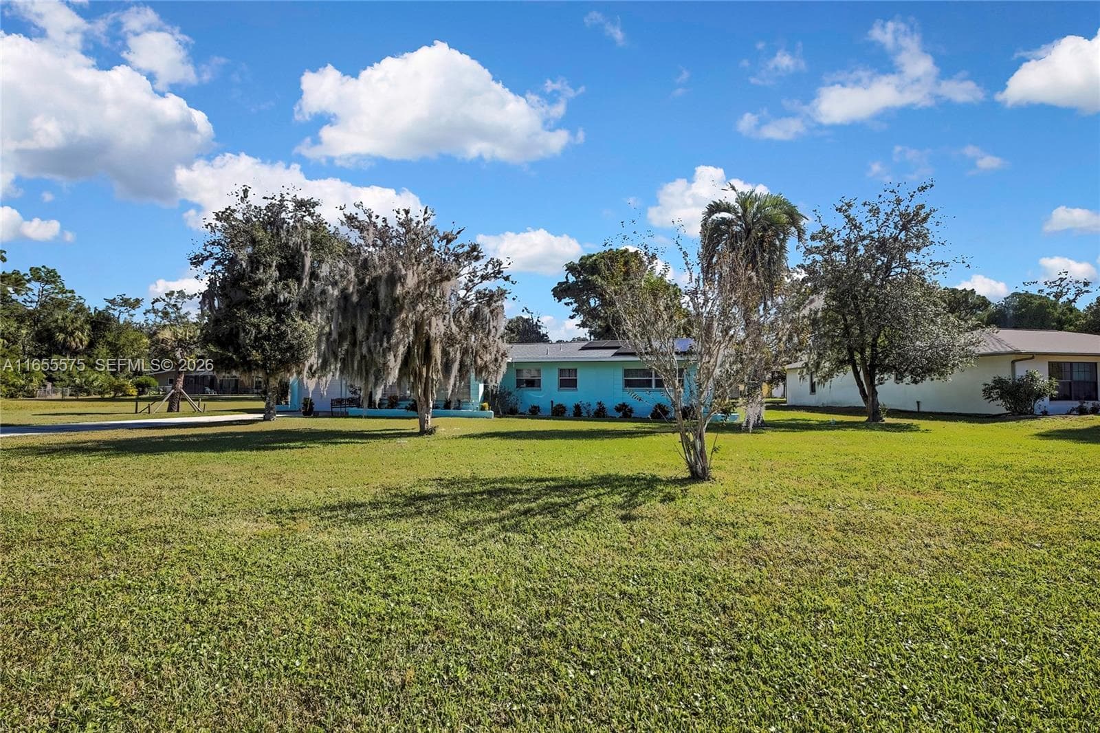 685 Afterglow Cir, Other City - In The State Of Florida, FL 34429 — zdjęcie 4