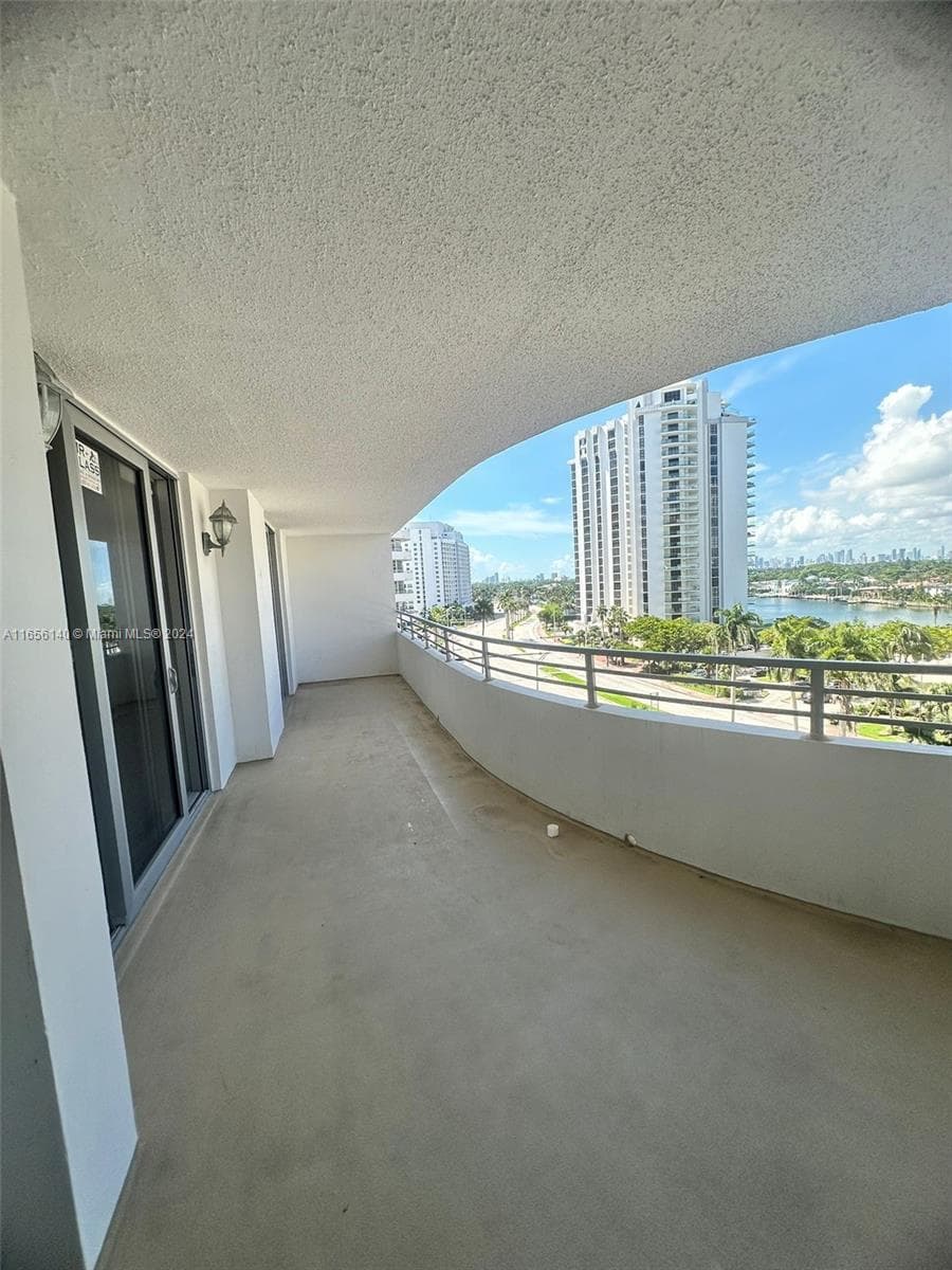 5555 Collins Ave # 8Z, Miami Beach, FL 33140 — zdjęcie 5