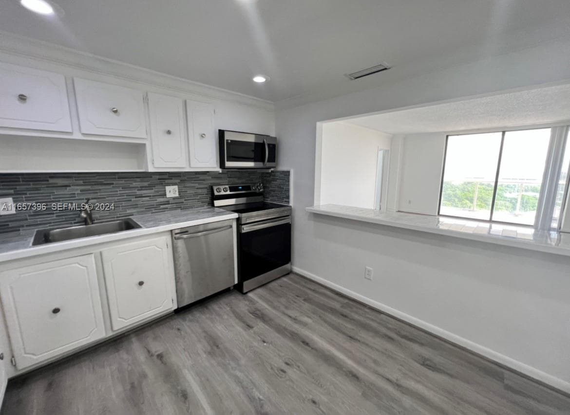 13499 Biscayne Blvd # 1205, North Miami, FL 33181 — zdjęcie 3