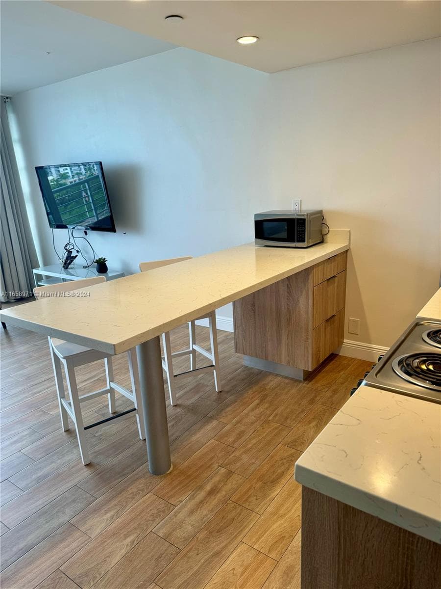 1720 Harrison St # 15F, Hollywood, FL 33020 — zdjęcie 3