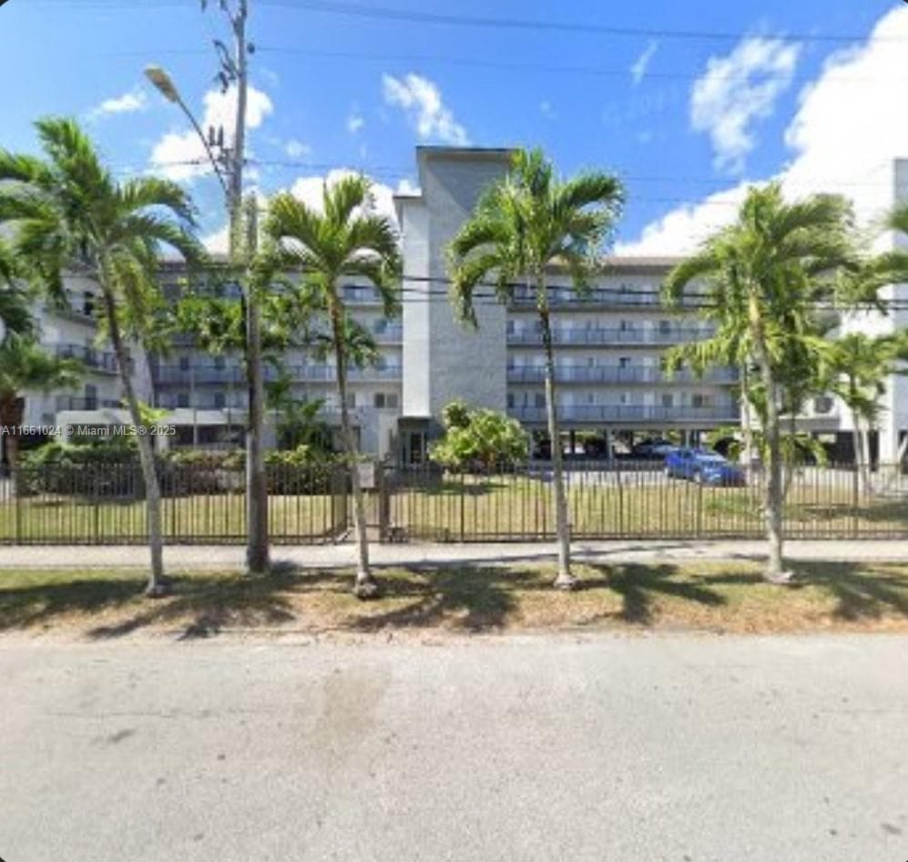 900 SW 84th Ave # 207A, Miami, FL 33144 — zdjęcie 5