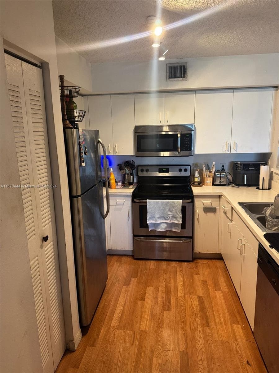 4580 NW 107th Ave # 104-13, Doral, FL 33178 — zdjęcie 4