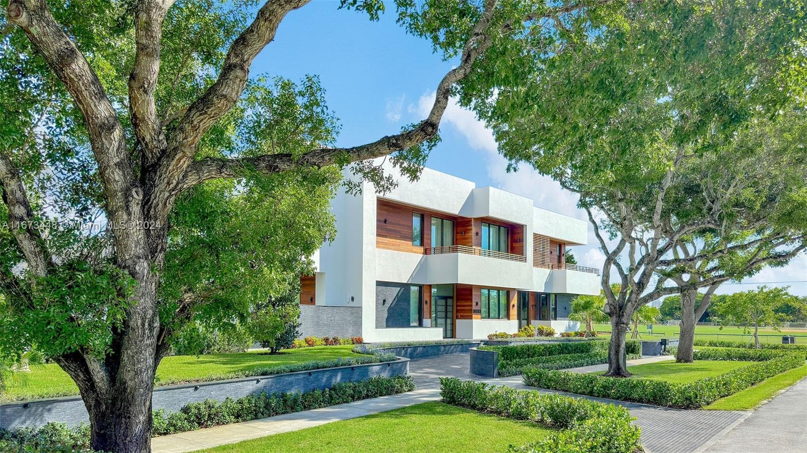 9860 NE 5th Avenue Rd, Miami Shores, FL 33138 — zdjęcie 2