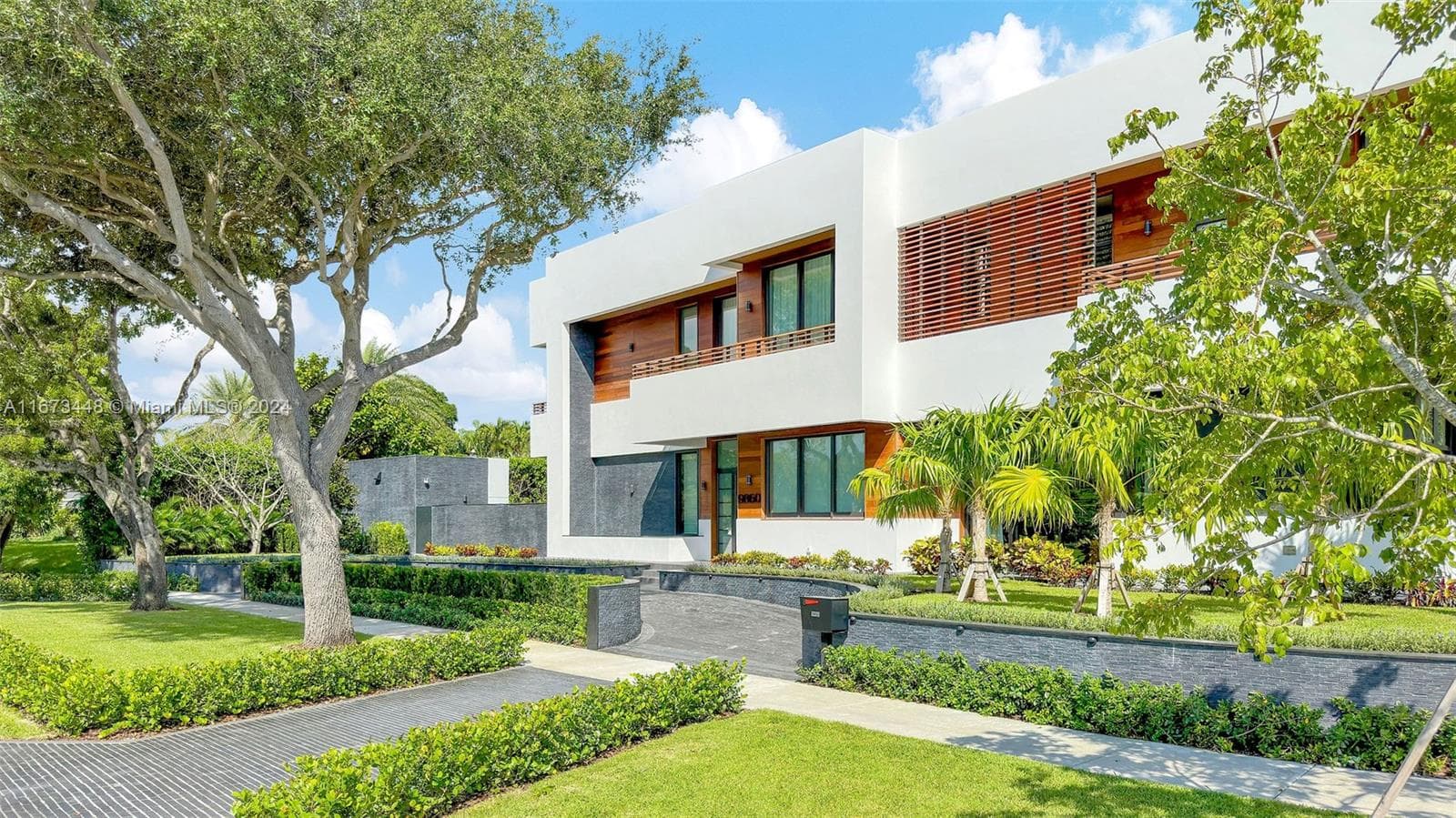 9860 NE 5th Avenue Rd, Miami Shores, FL 33138 — zdjęcie 3