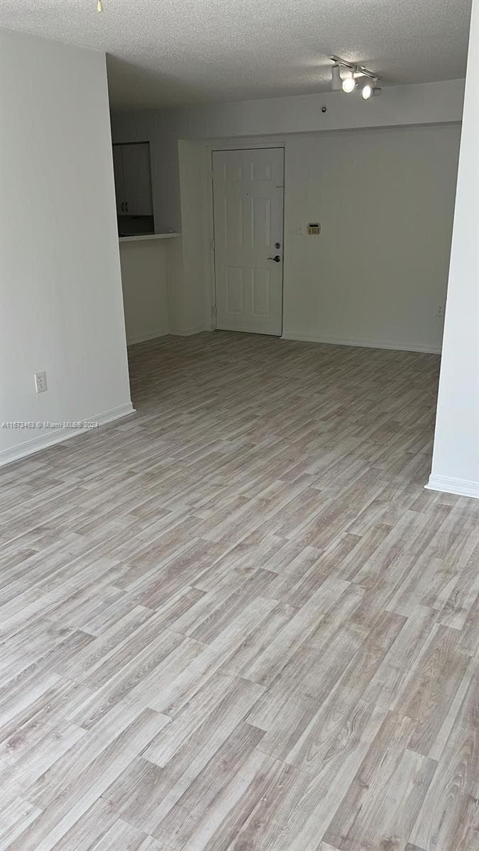 4350 NW 107th Ave # 201-2, Doral, FL 33178 — zdjęcie 3