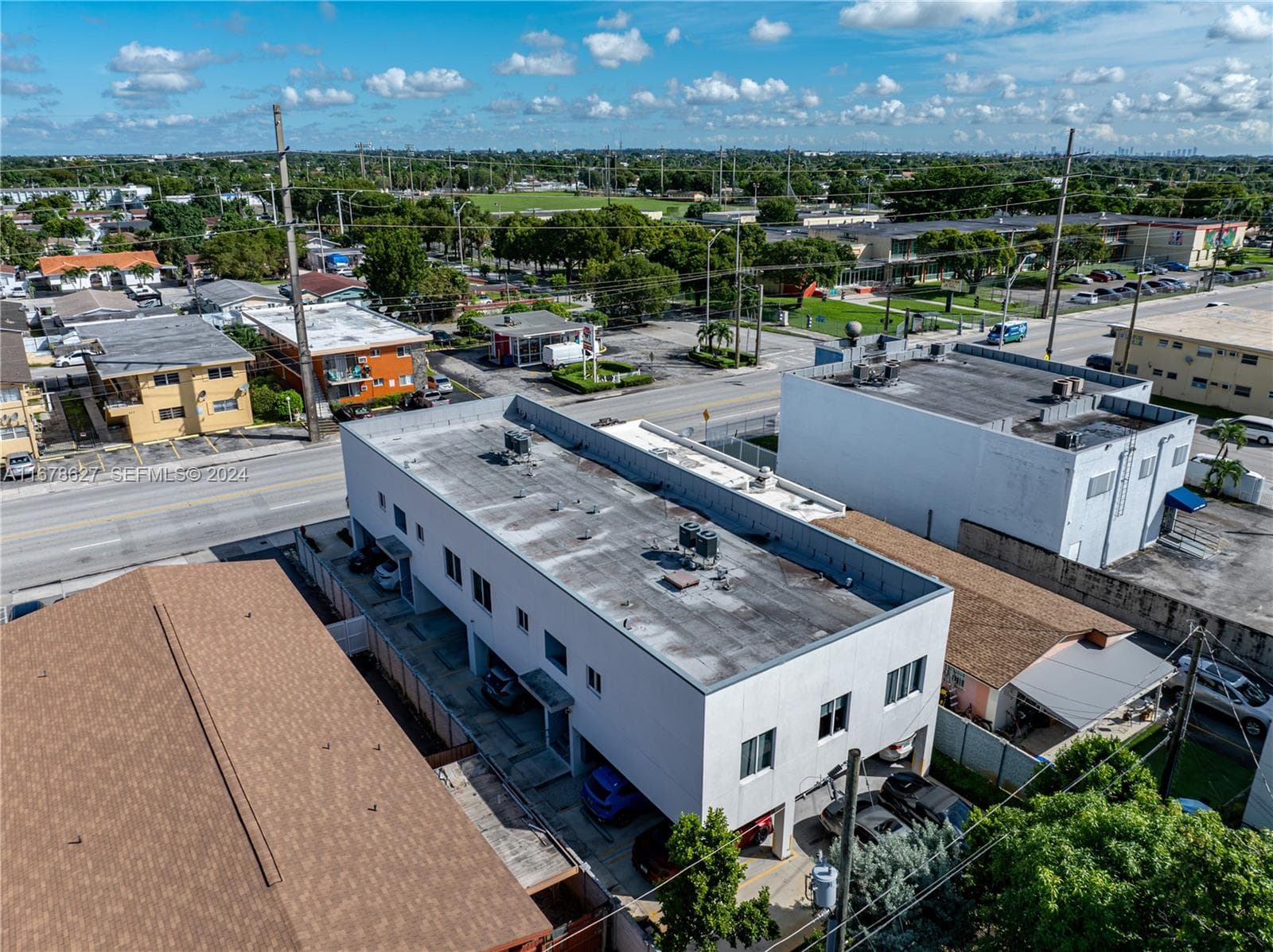 620 W 29th St, Hialeah, FL 33012 — zdjęcie 4