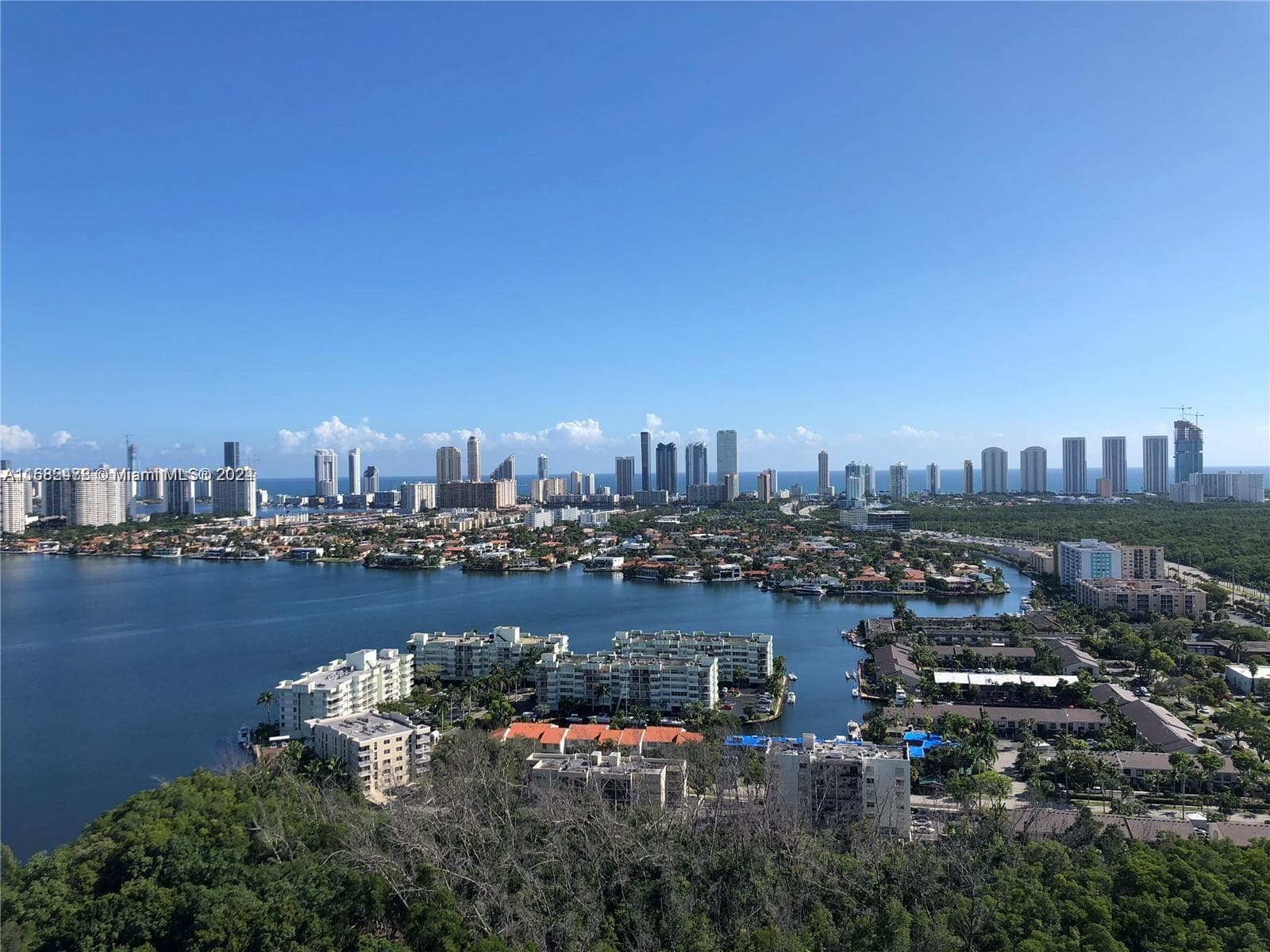 16385 Biscayne Blvd # 2020, North Miami Beach, FL 33160