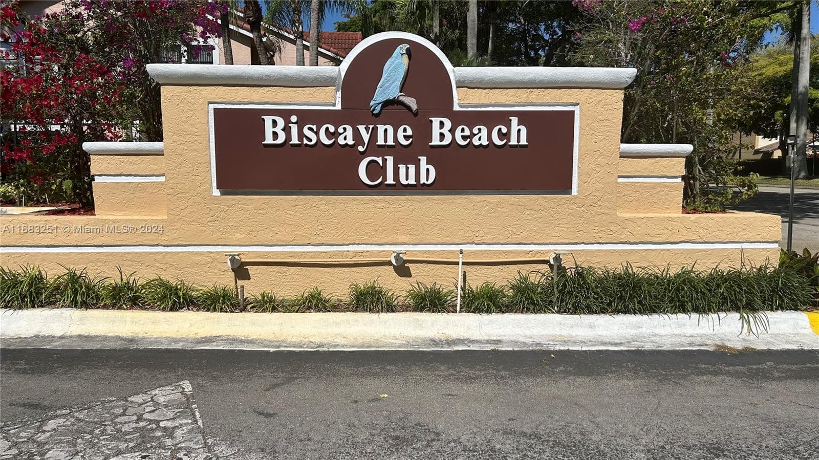 15551 SW 104th Ter # 828, Miami, FL 33196