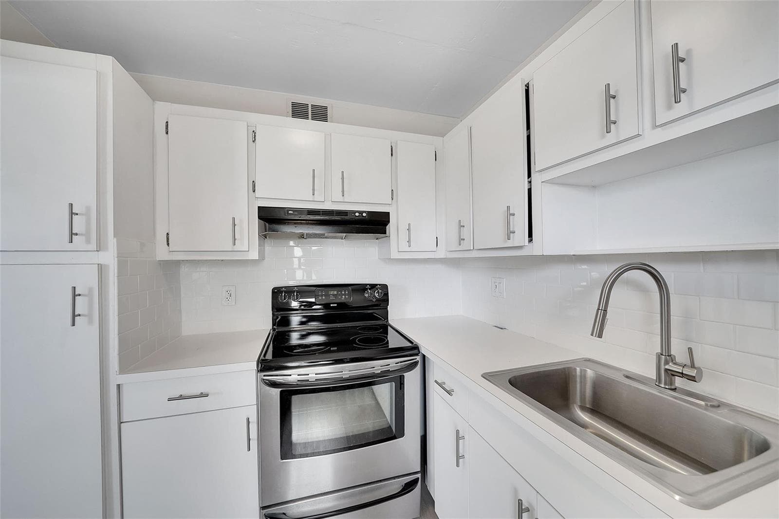 2555 NE 11th Street # 806, Fort Lauderdale, FL 33304 — zdjęcie 5