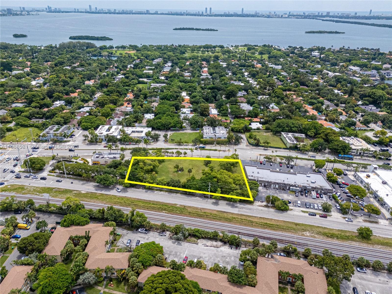 5220 Biscayne, Miami, FL 33137