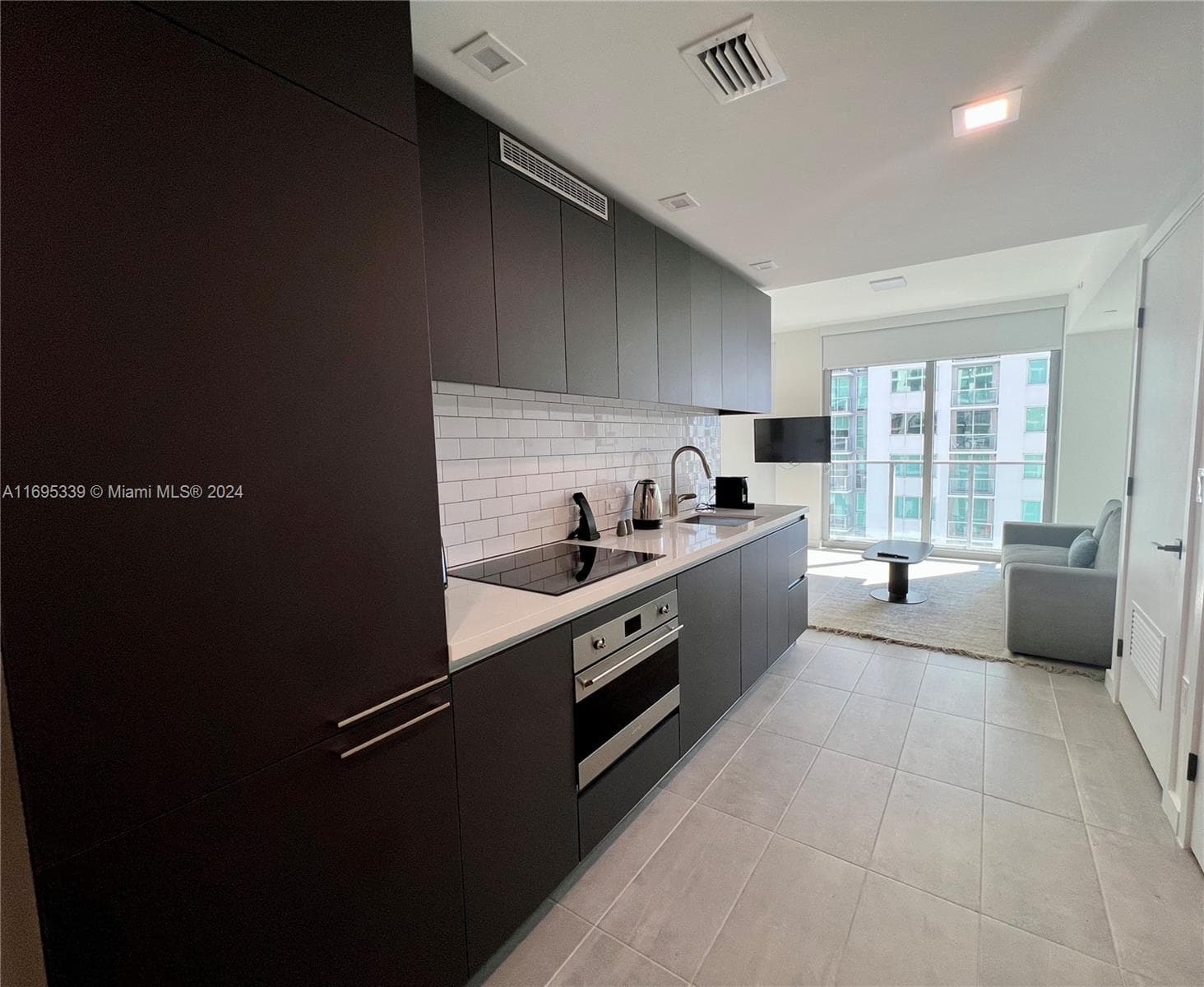 227 NE 2nd St # 2613, Miami, FL 33132 — zdjęcie 3
