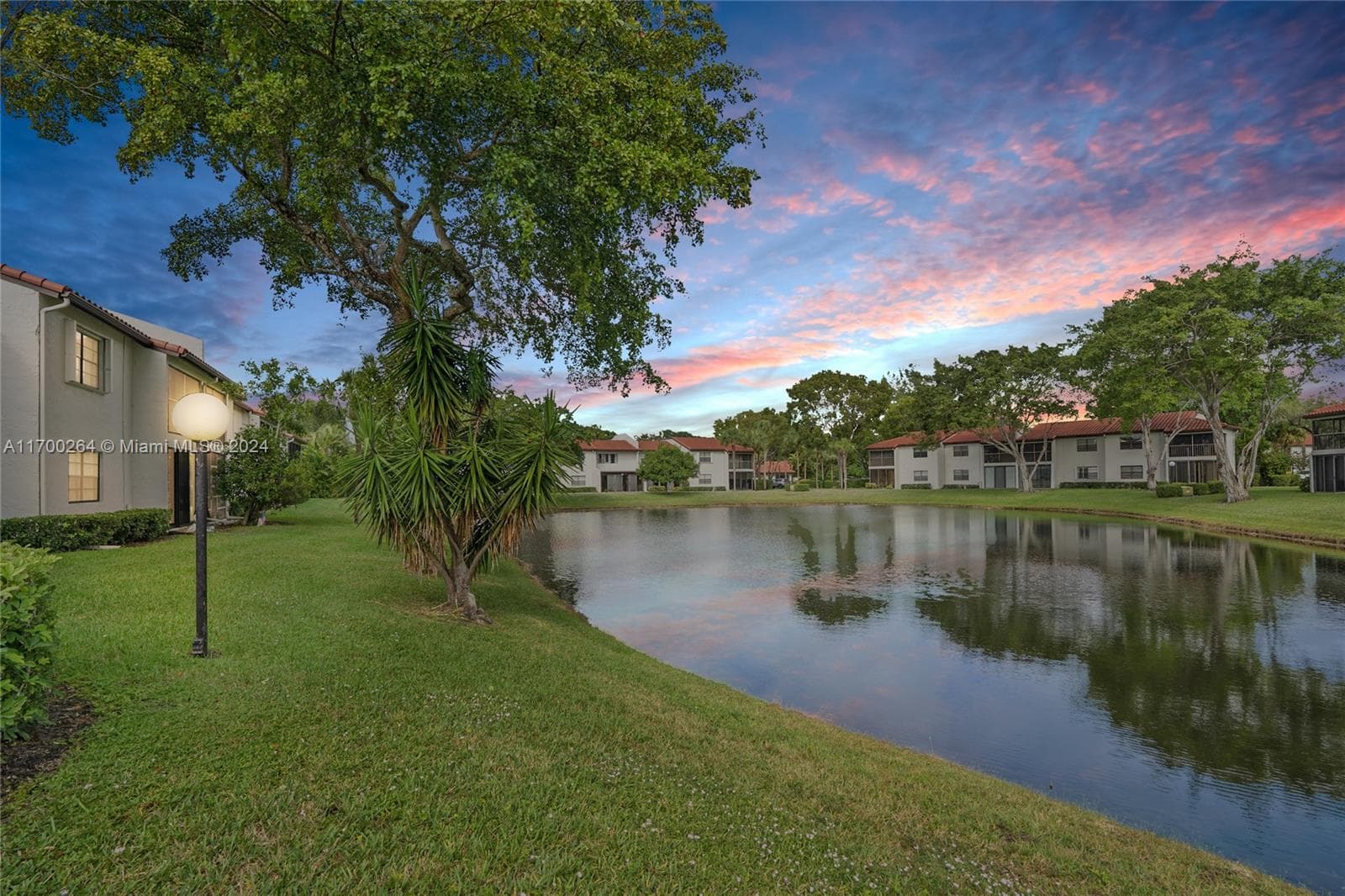 21364 Cypress Hammock Dr # 1H, Boca Raton, FL 33428