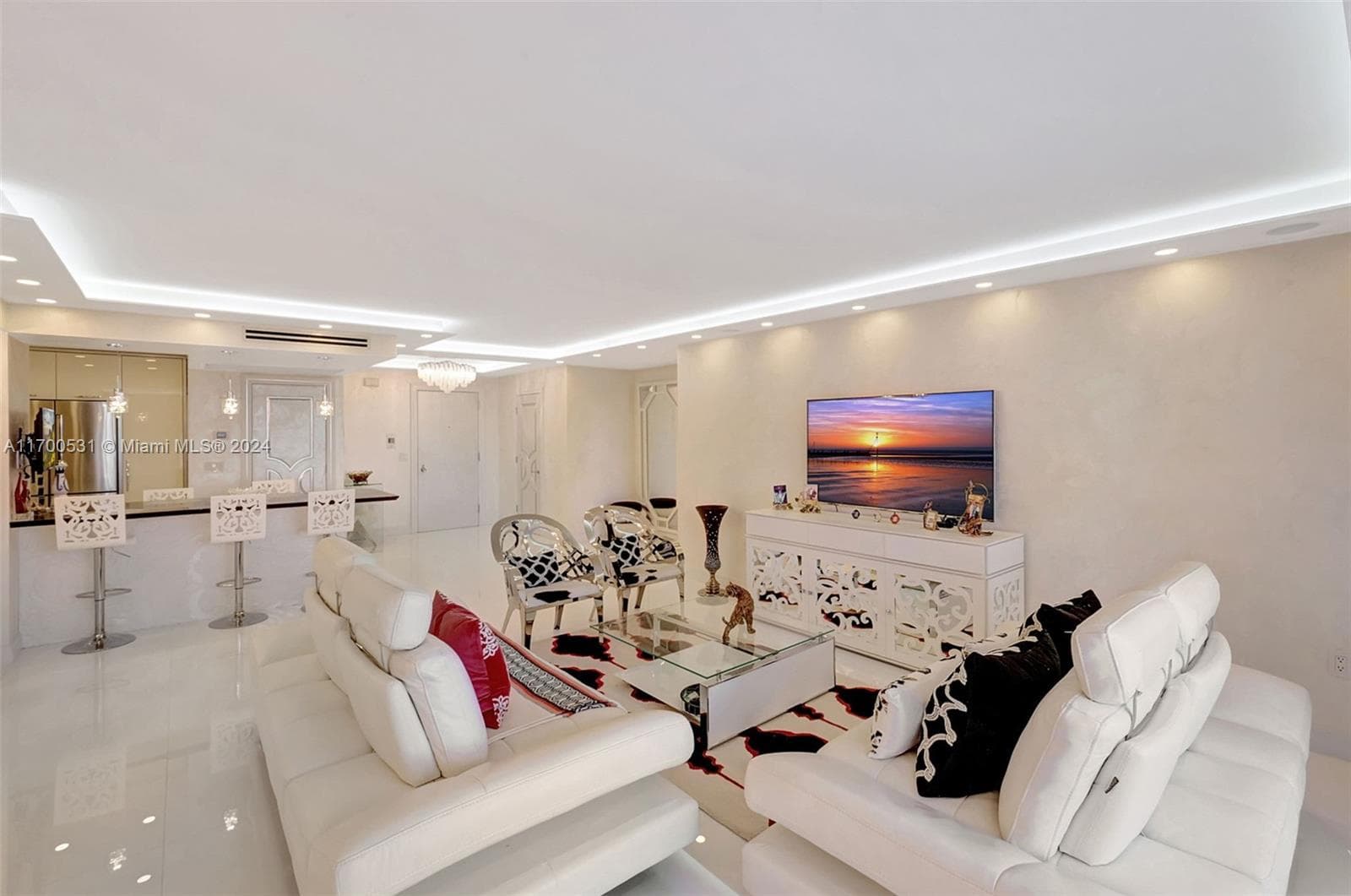 9801 W Collins Ave # 5O/complete renovated, Bal Harbour, FL 33154 — zdjęcie 2
