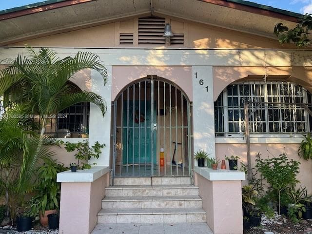 161 NW 35th St, Miami, FL 33127 — zdjęcie 2