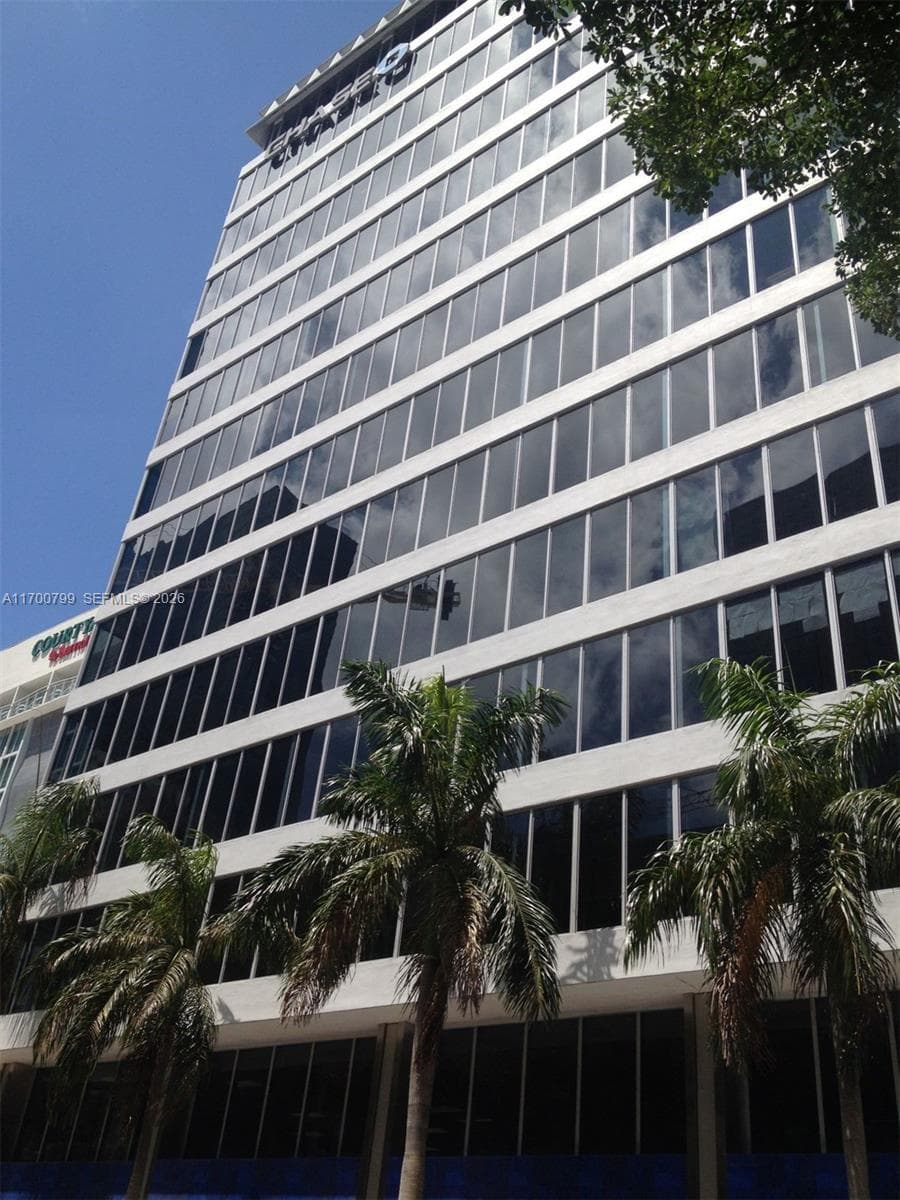 150 SE 2nd AVE # 332, Miami, FL 33131 — zdjęcie 3