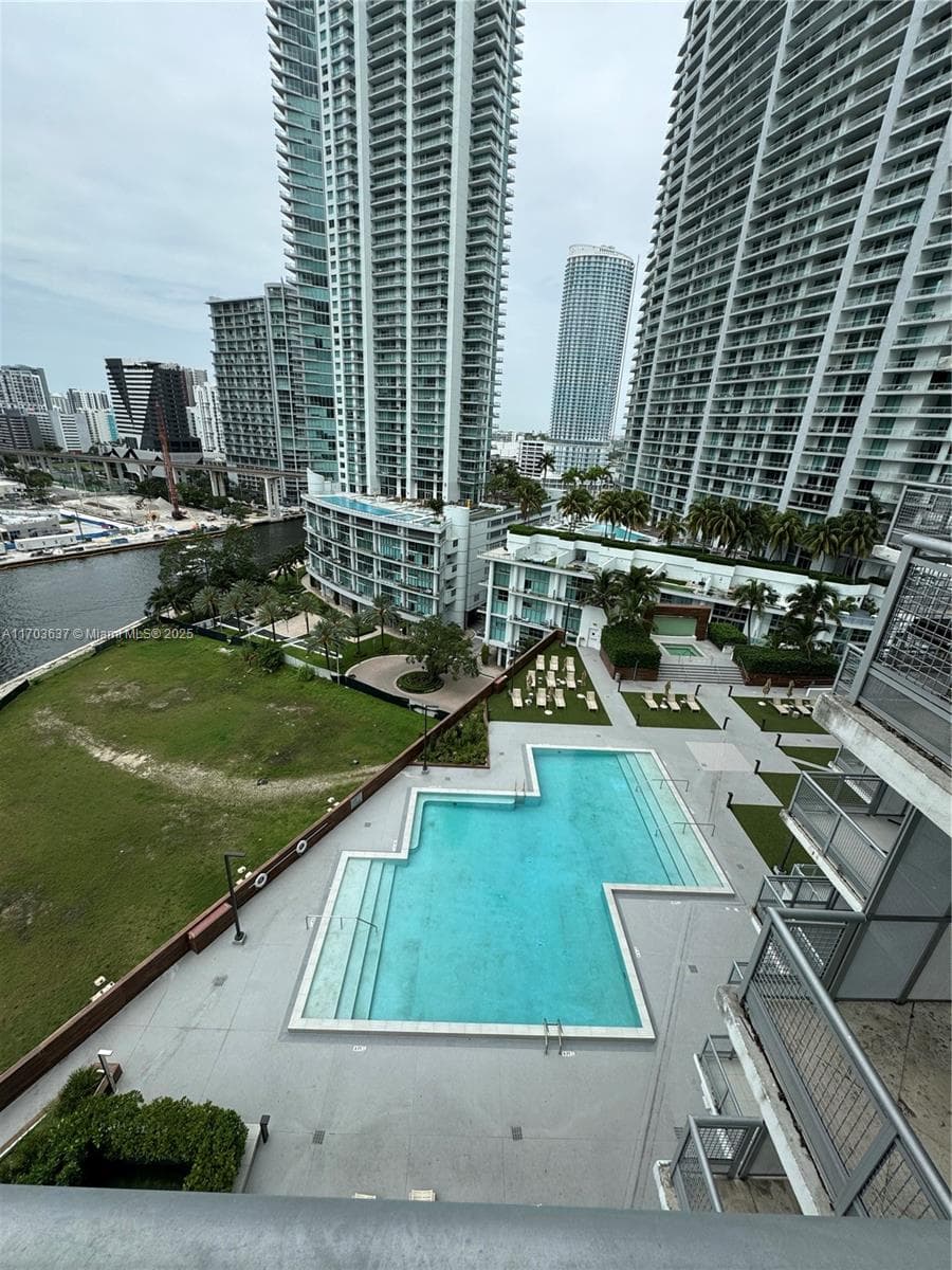 350 S Miami Ave # 1704, Miami, FL 33130 — zdjęcie 5