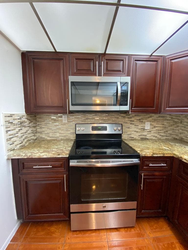 15600 NW 7th Ave # 520, Miami, FL 33169 — zdjęcie 3
