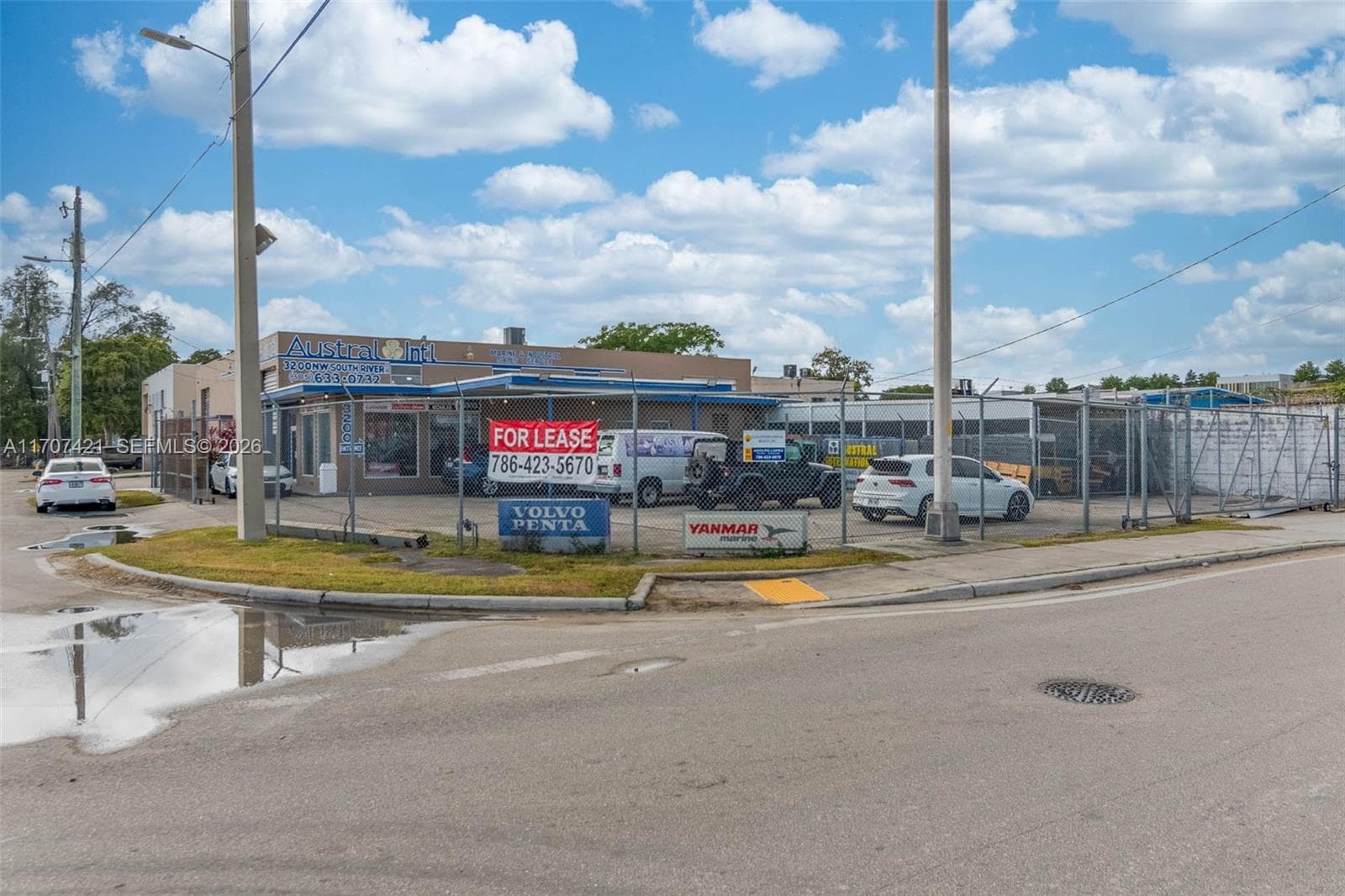 3200 NW South River Dr, Miami, FL 33142 — zdjęcie 2