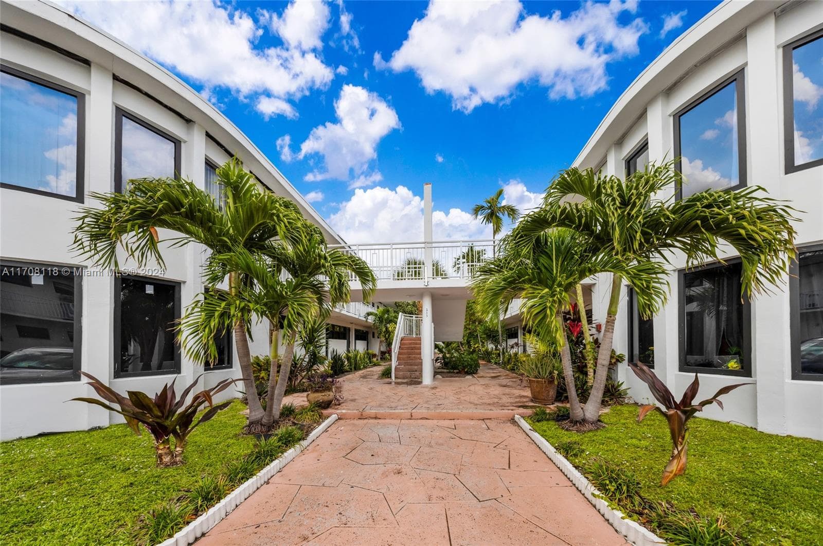 235 78th St, Miami Beach, FL 33141 — zdjęcie 5