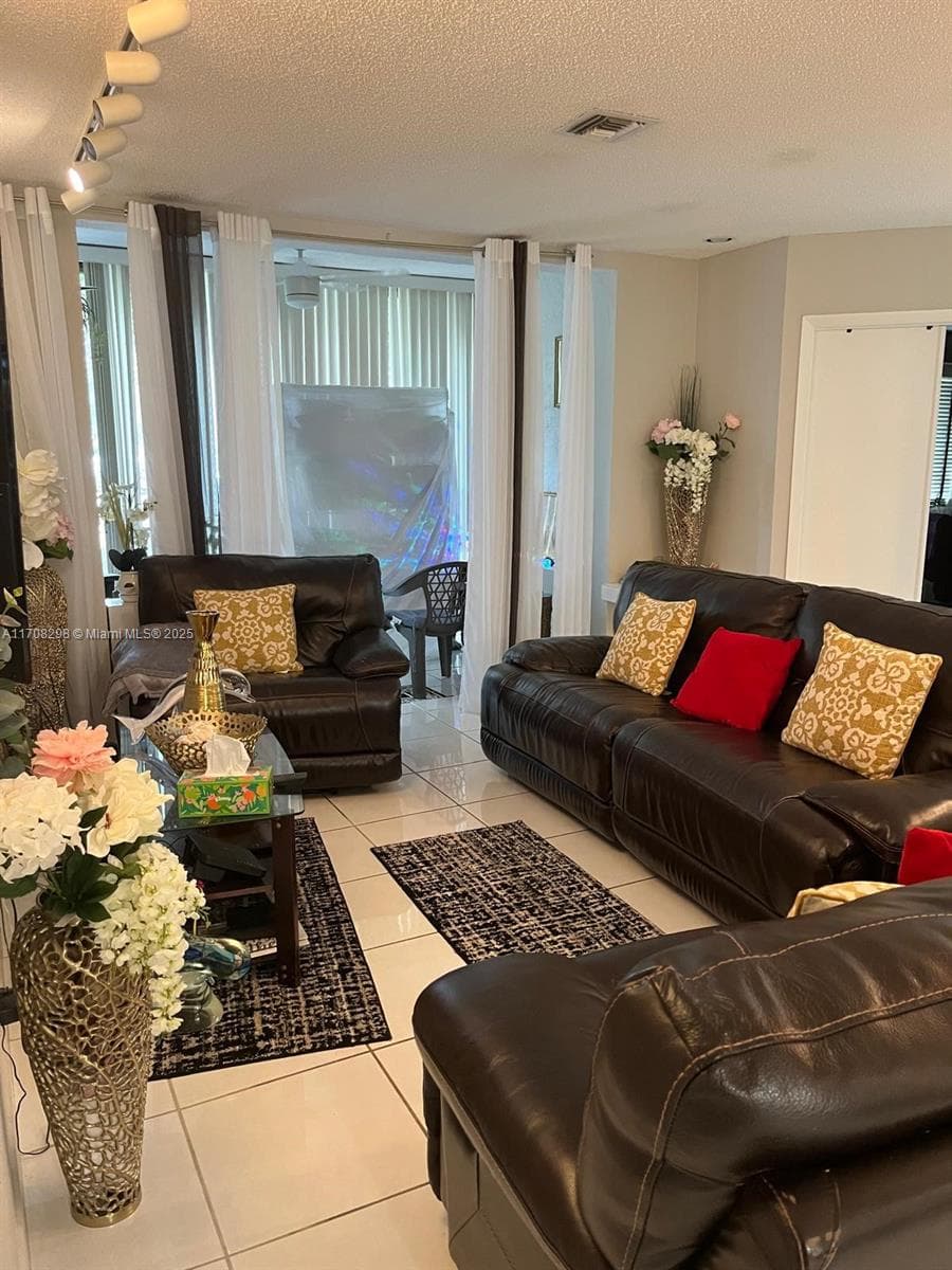 4300 NW 30th St # 141, Coconut Creek, FL 33066 — zdjęcie 5