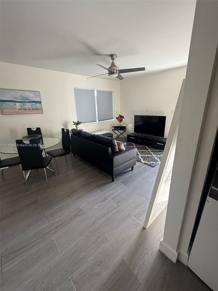 241 NW 34th Ter, Miami, FL 33127 — zdjęcie 5
