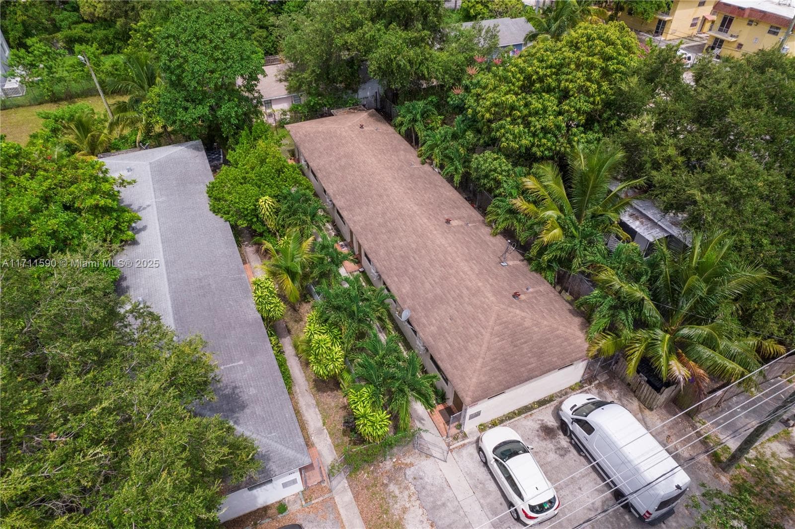 5520 NE 1st Ct, Miami, FL 33137