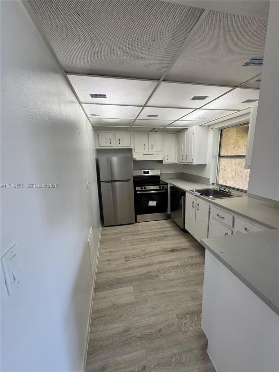 4241 NW 19th St # 170, Lauderhill, FL 33313
