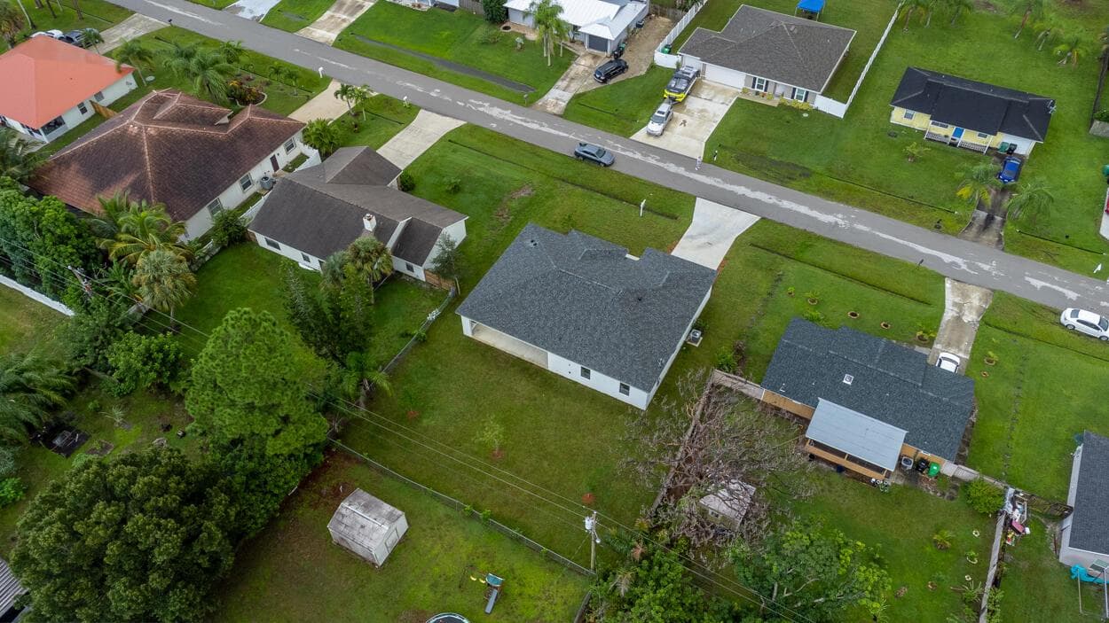 1143 SW Estaugh Avenue, Port St. Lucie, FL 34953 — zdjęcie 4