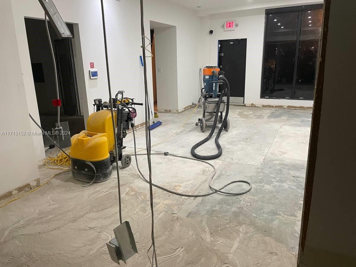 Concrete Coating & Epoxy Flooring Company, Unincorporated Dade County, FL 33174 — zdjęcie 4