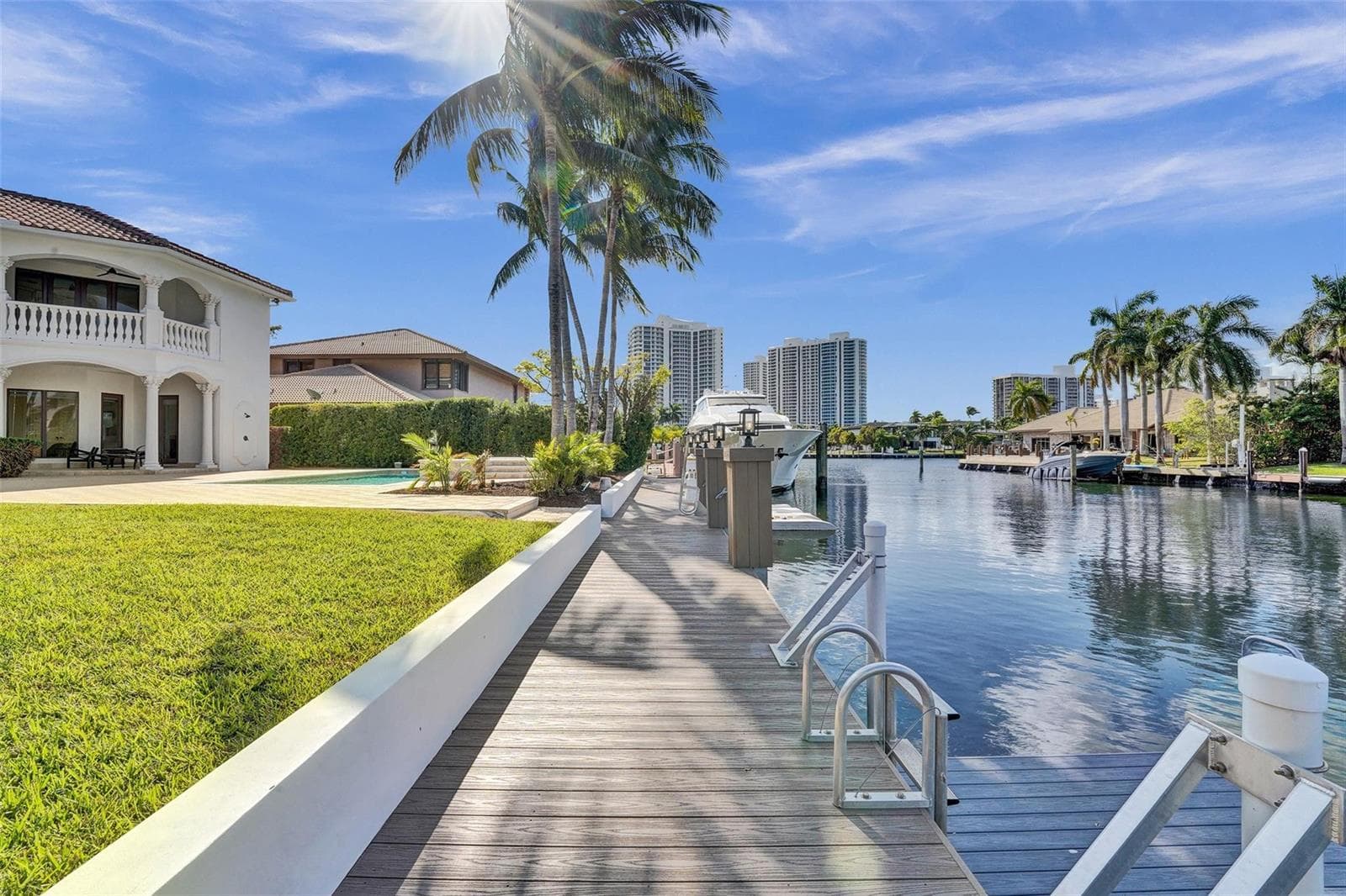 642 Palm Drive, Hallandale Beach, FL 33009 — zdjęcie 3