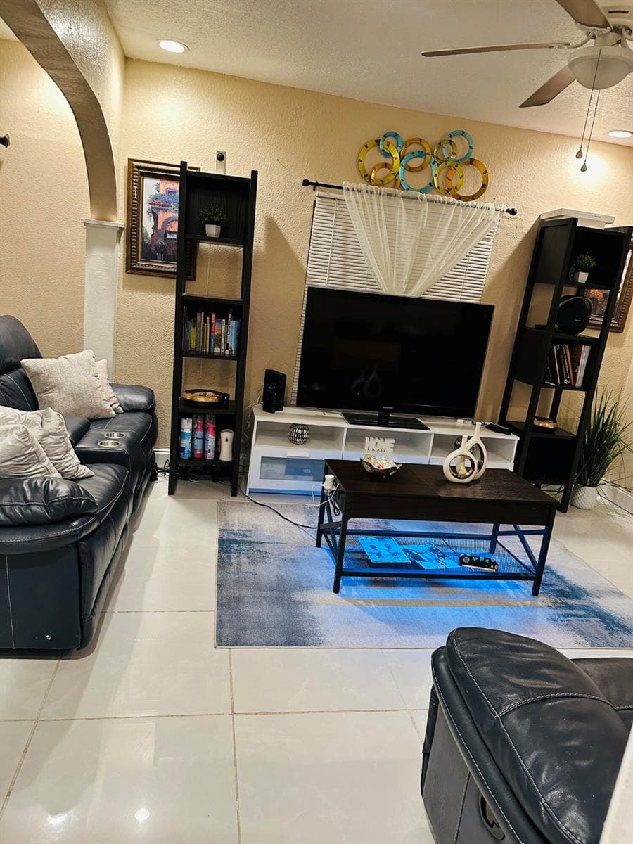 833 Briggs Street, West Palm Beach, FL 33405 — zdjęcie 4