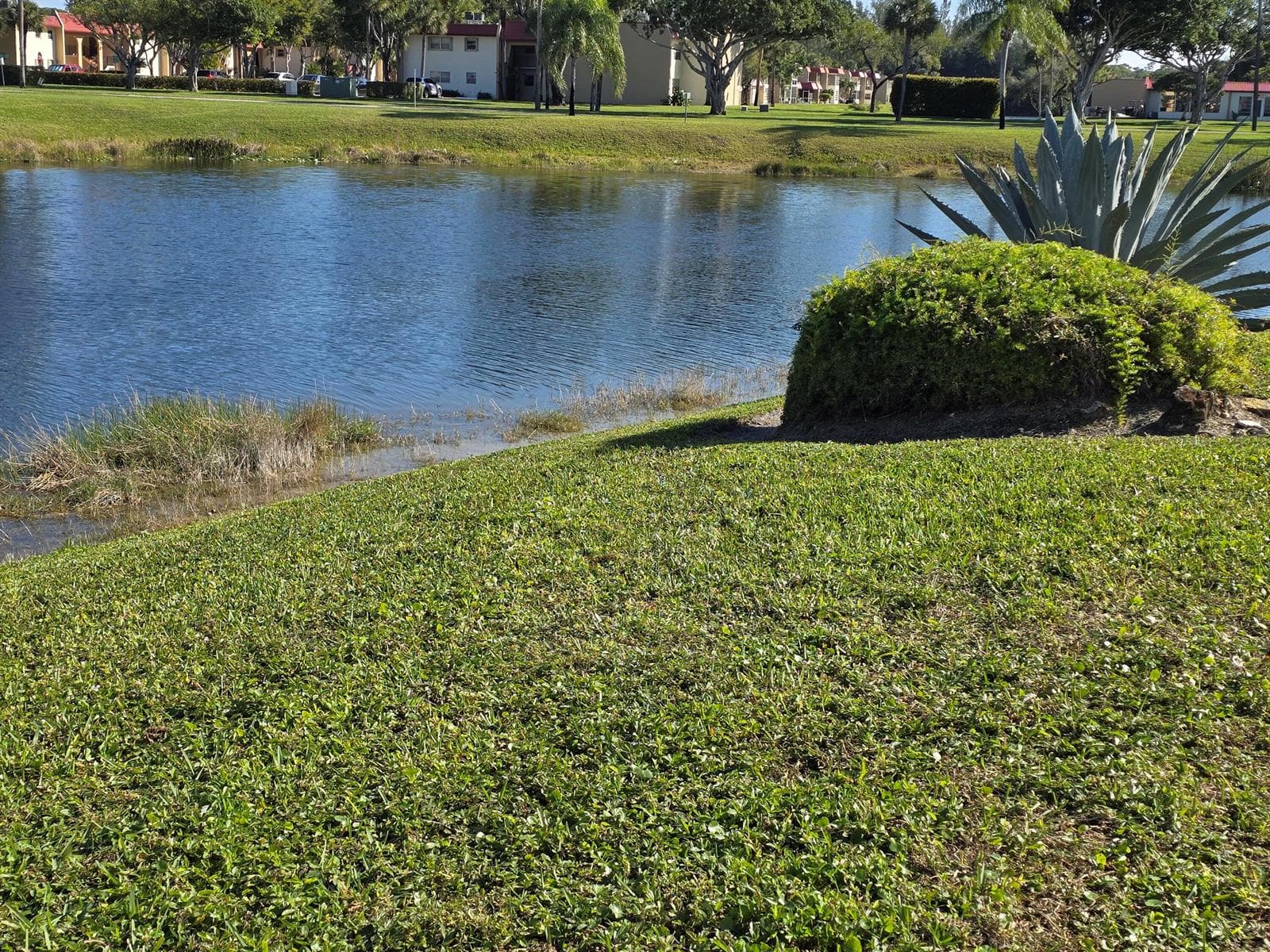 121 Lake Gloria Drive, West Palm Beach, FL 33411 — zdjęcie 2