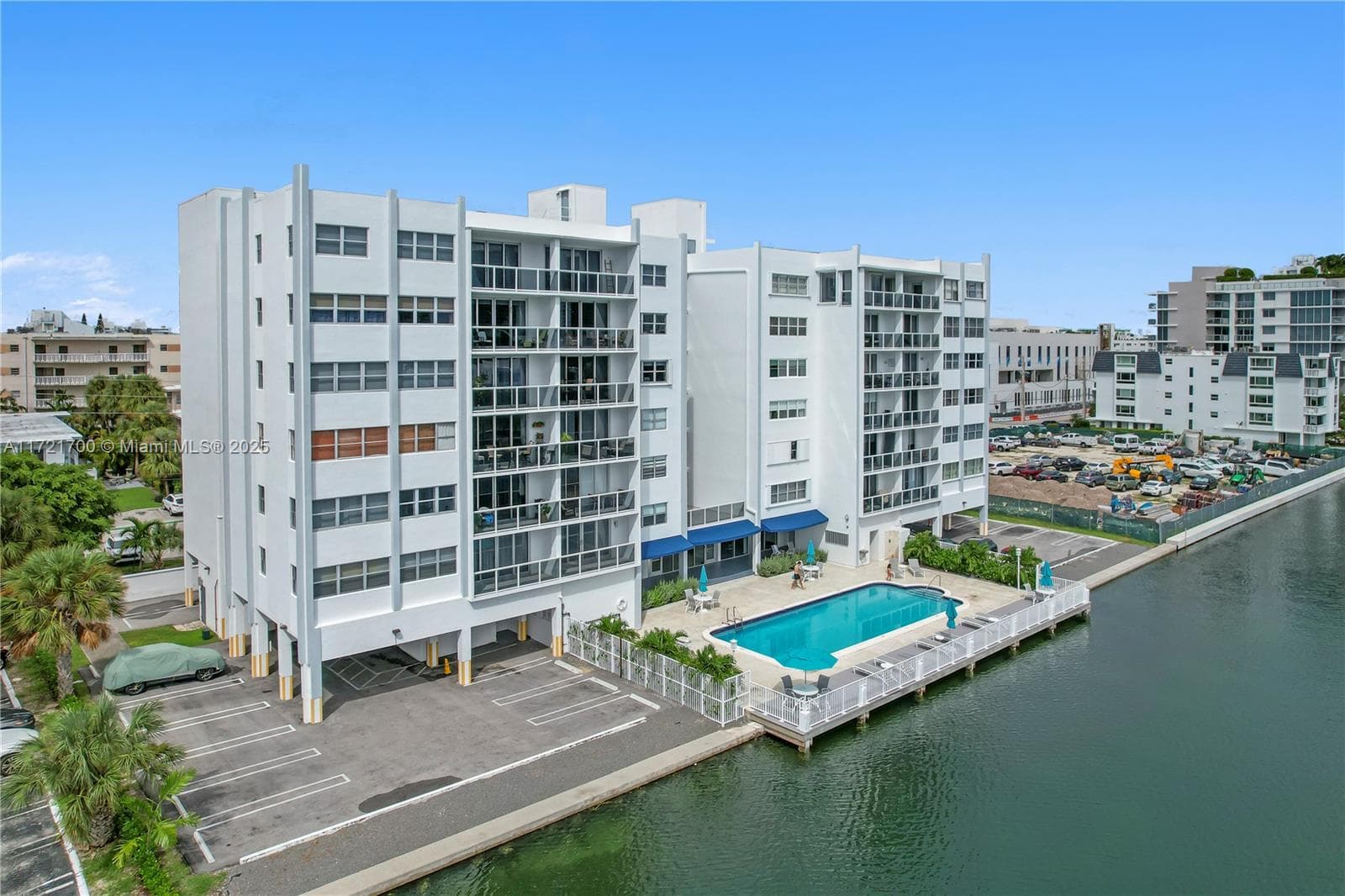 9381 E Bay Harbor Dr # 301N, Bay Harbor Islands, FL 33154 — zdjęcie 2