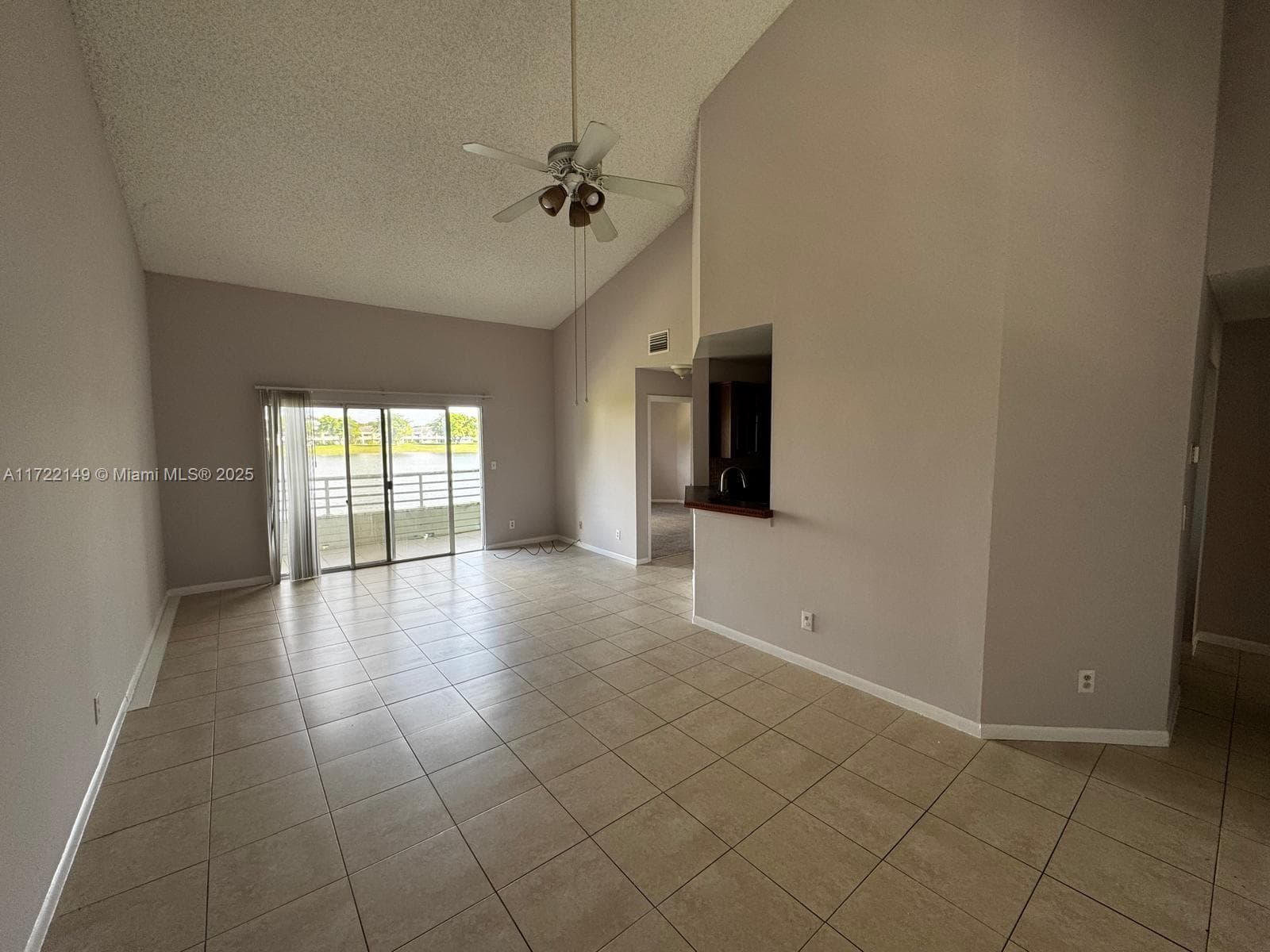 3437 NW 44th St # 208, Oakland Park, FL 33309 — zdjęcie 4