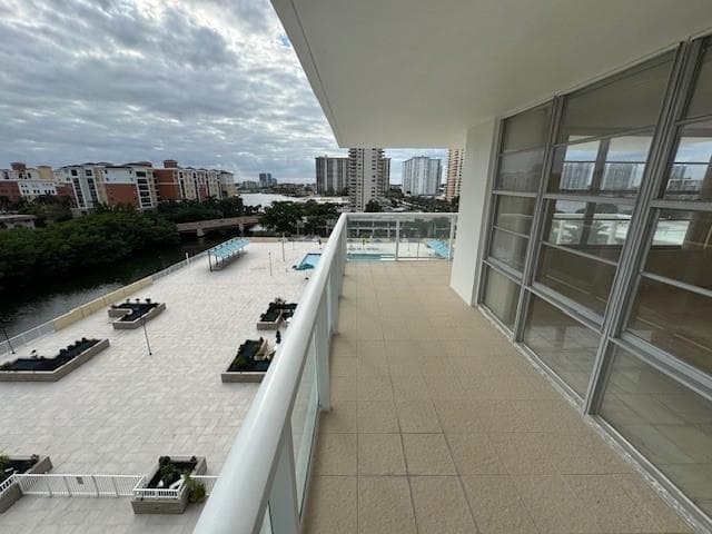230 174th Street # 814, Sunny Isles Beach, FL 33160 — zdjęcie 5