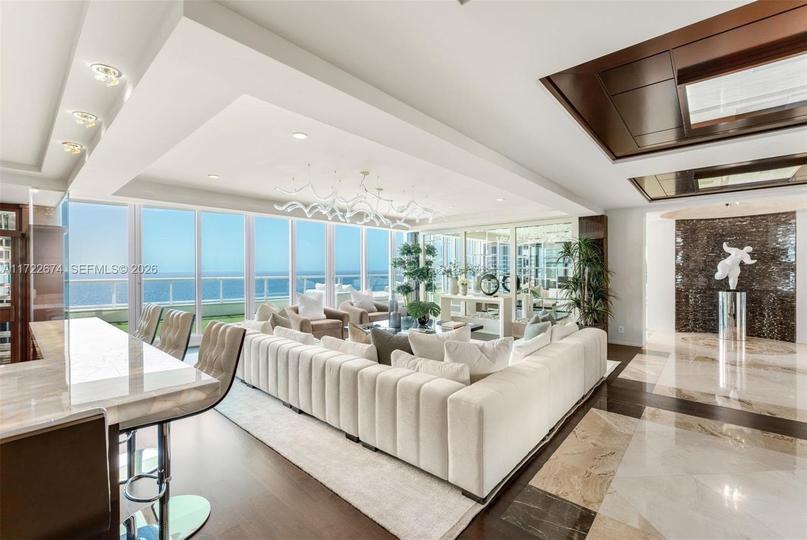 1 N Fort Lauderdale Beach Blvd # 2102, Fort Lauderdale, FL 33304 — zdjęcie 2
