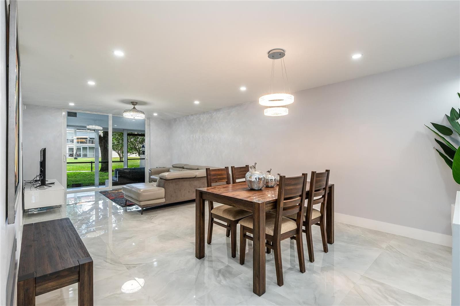 9523 S Hollybrook Lake Drive # 102, Pembroke Pines, FL 33025 — zdjęcie 5