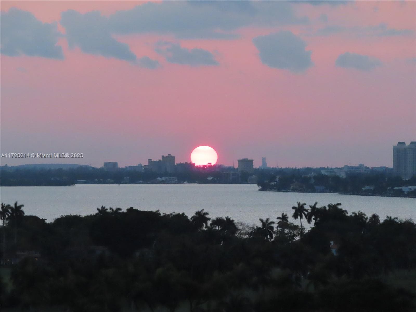 5701 Collins Ave # 1011, Miami Beach, FL 33140 — zdjęcie 2