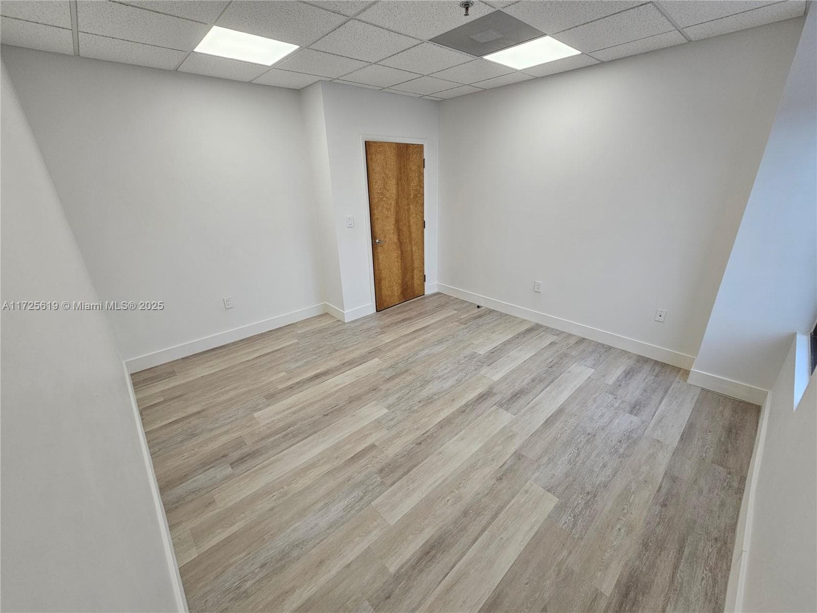 12550 Biscayne Blvd # 800-4, North Miami, FL 33181 — zdjęcie 2
