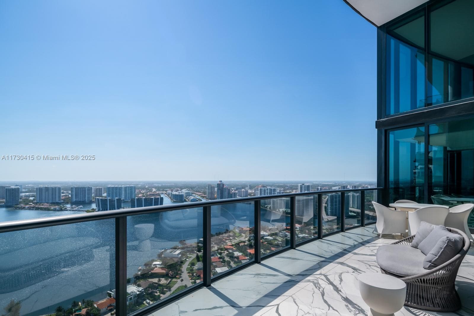 18555 Collins Ave # 4203, Sunny Isles Beach, FL 33160 — zdjęcie 3