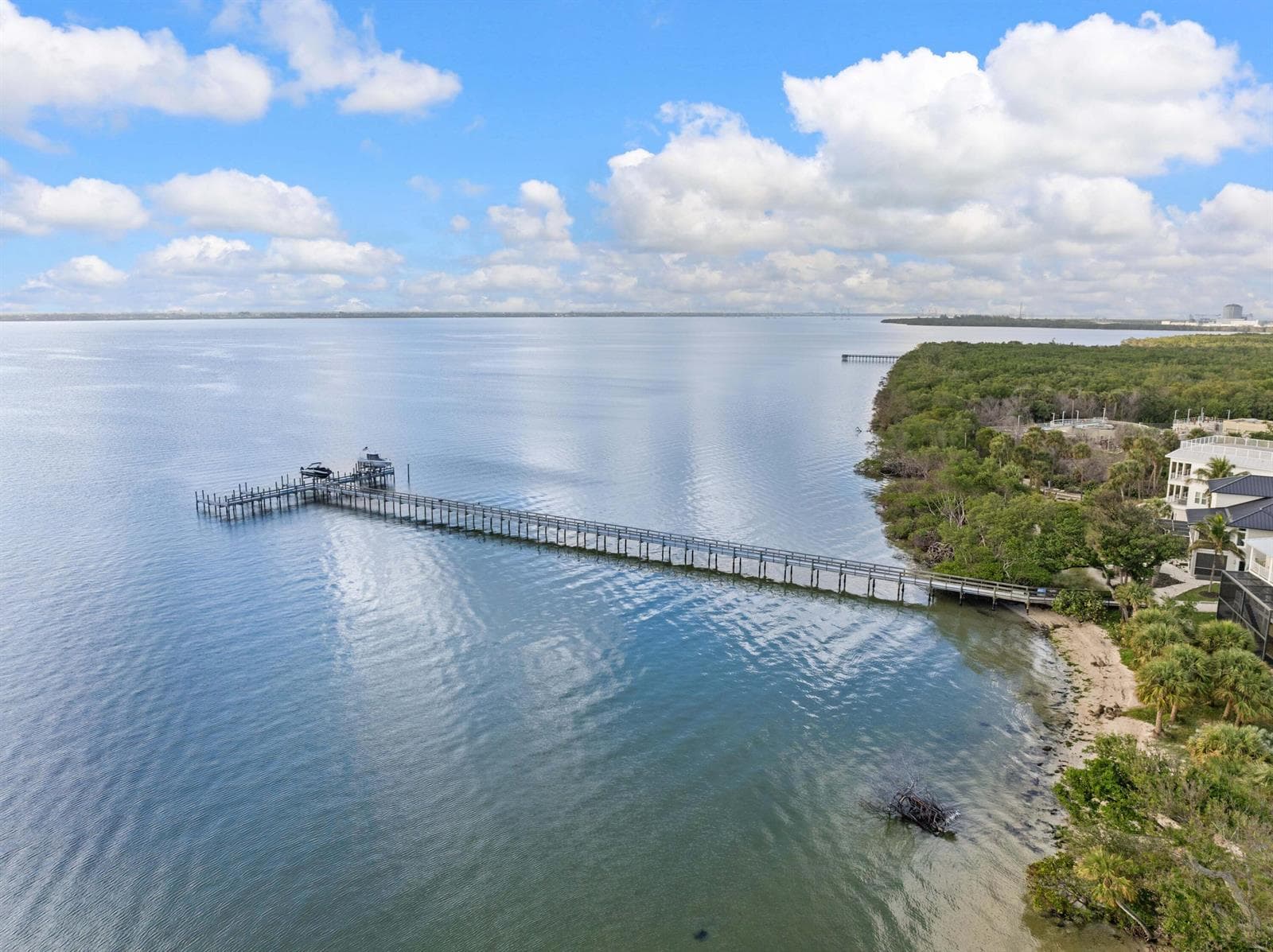 7671 Pelican Pointe Drive, Jensen Beach, FL 34957 — zdjęcie 2