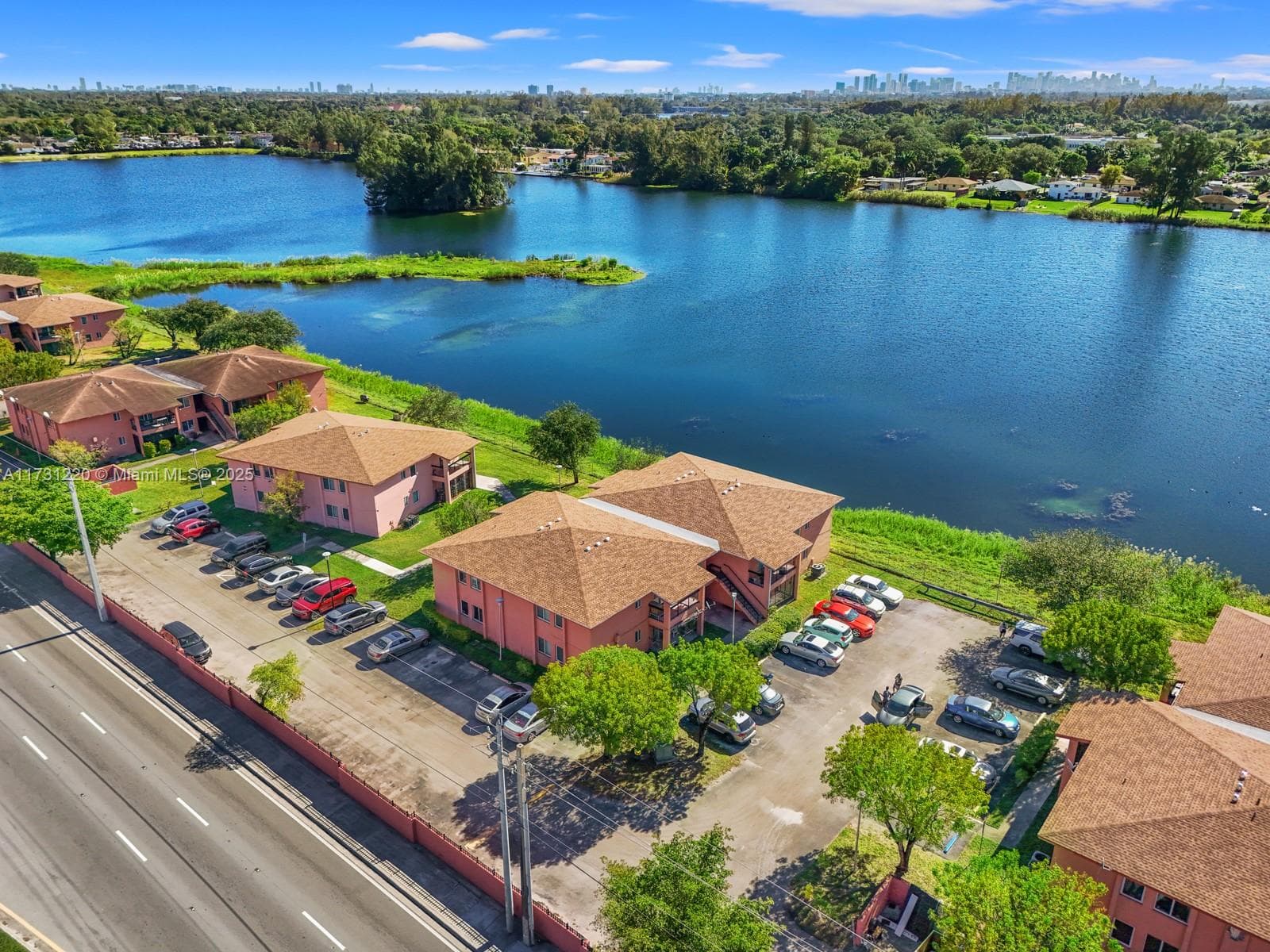 2020 NW 119th St # 1122, Miami, FL 33167