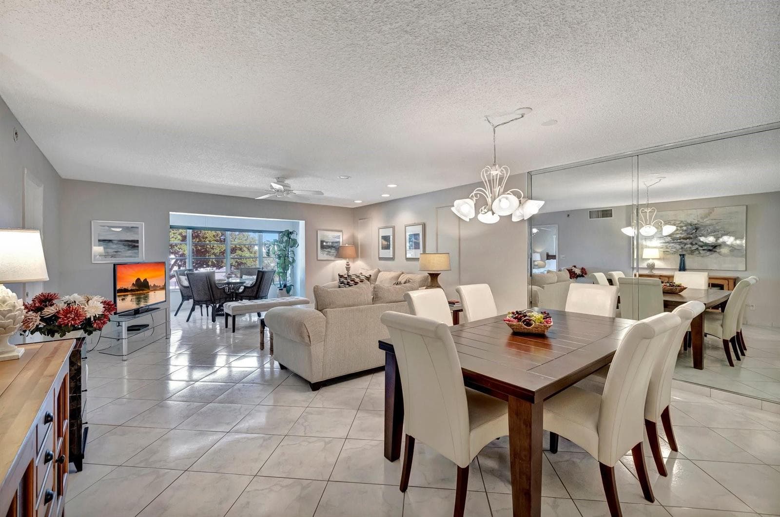 4270 NW 40th Street # 302, Lauderdale Lakes, FL 33319 — zdjęcie 3