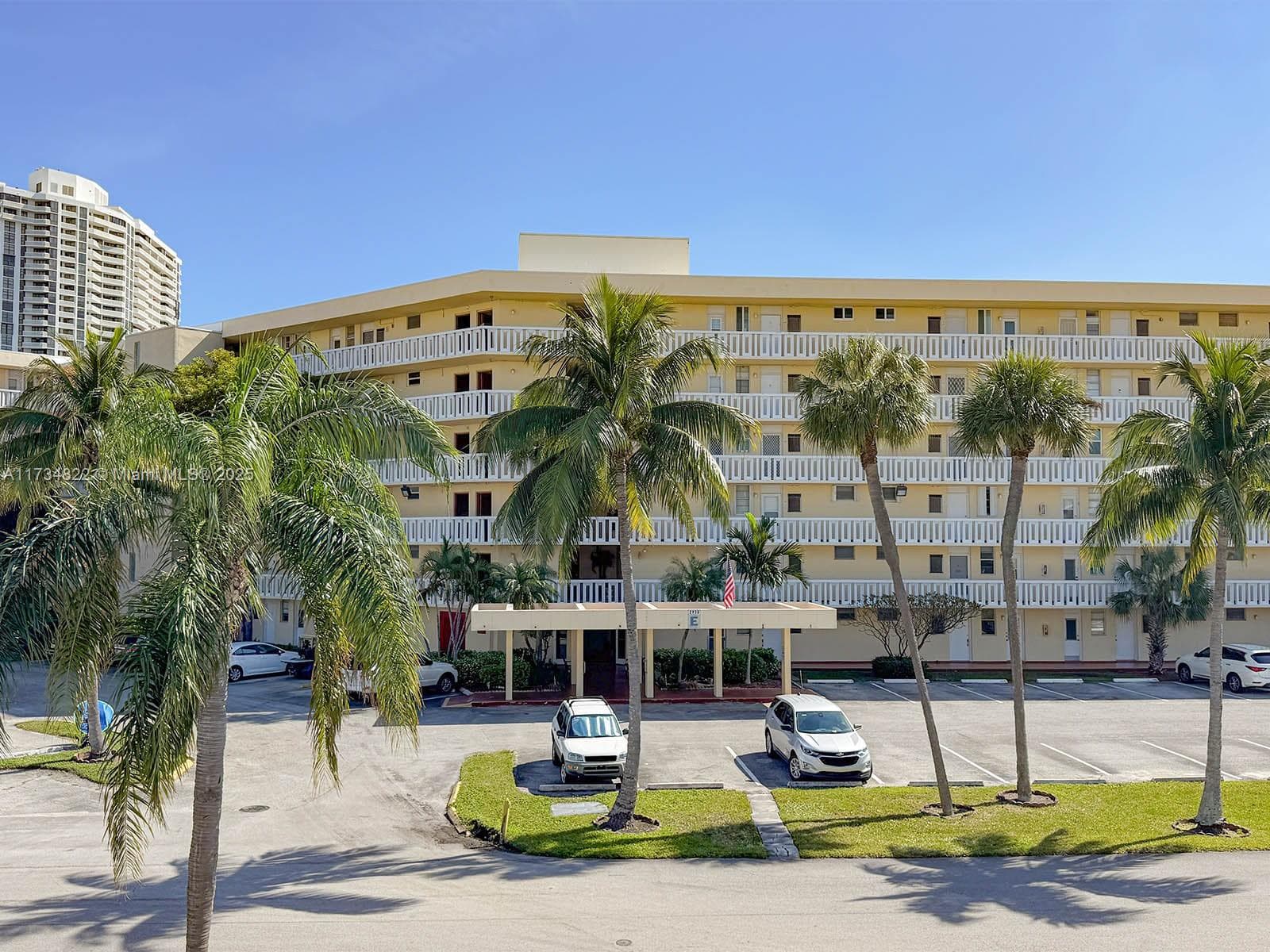 2930 Point East Dr # E109, Aventura, FL 33160 — zdjęcie 3