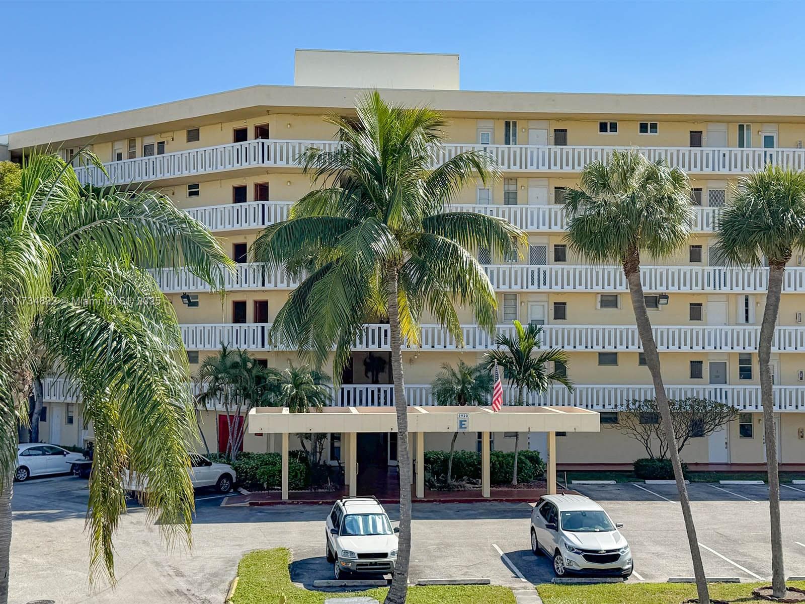 2930 Point East Dr # E109, Aventura, FL 33160 — zdjęcie 4