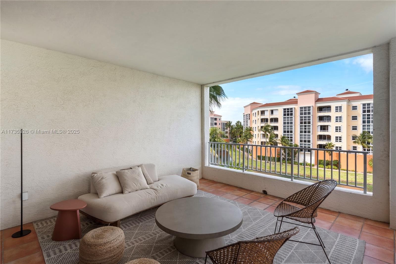 705 Crandon Blvd # 405, Key Biscayne, FL 33149 — zdjęcie 3