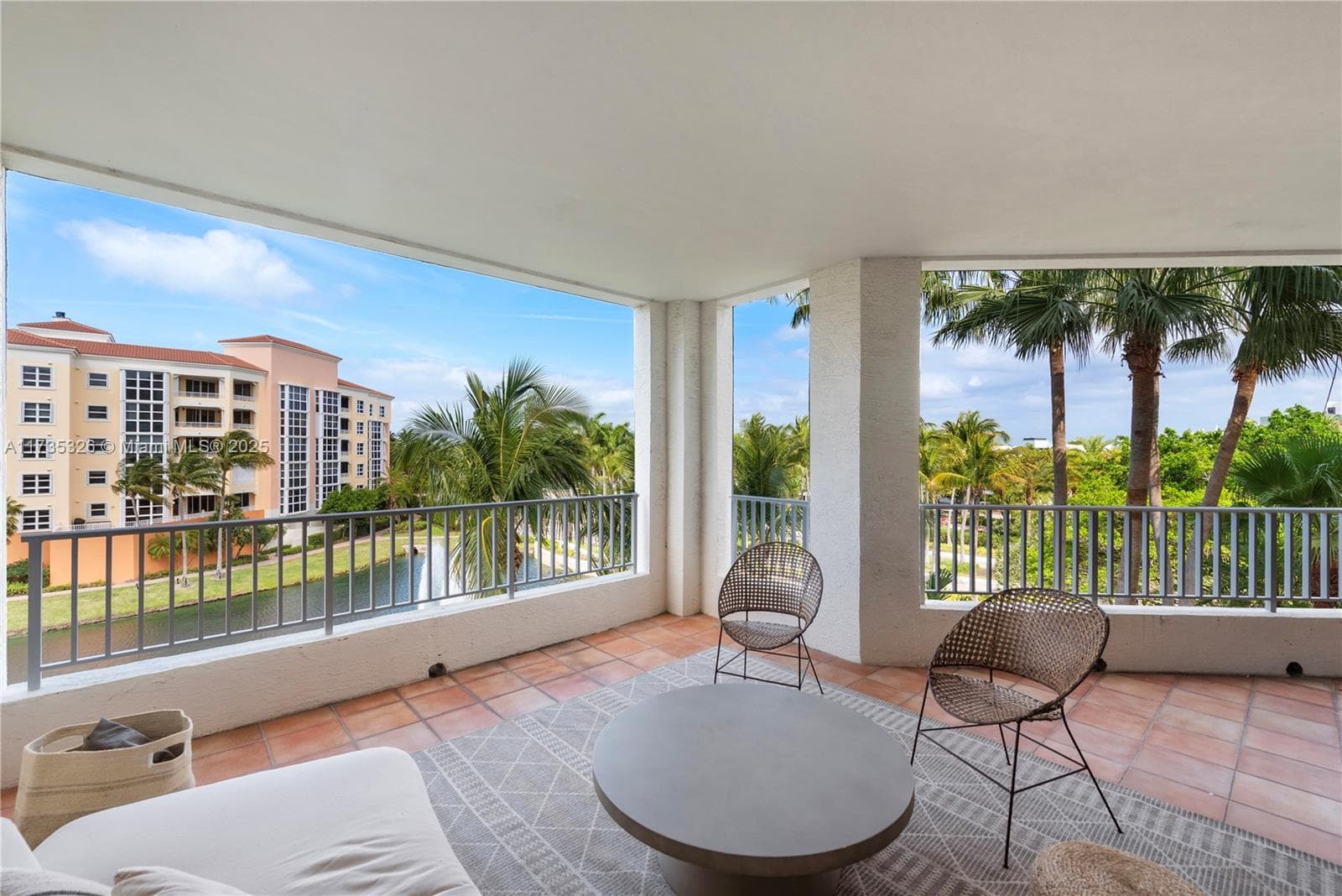 705 Crandon Blvd # 405, Key Biscayne, FL 33149 — zdjęcie 4