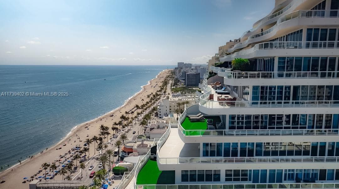 1 N Fort Lauderdale Beach Blvd # 1605, Fort Lauderdale, FL 33304 — zdjęcie 2