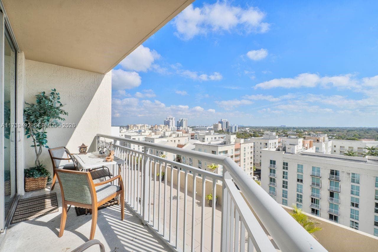 9055 SW 73rd Ct # 903, Miami, FL 33156
