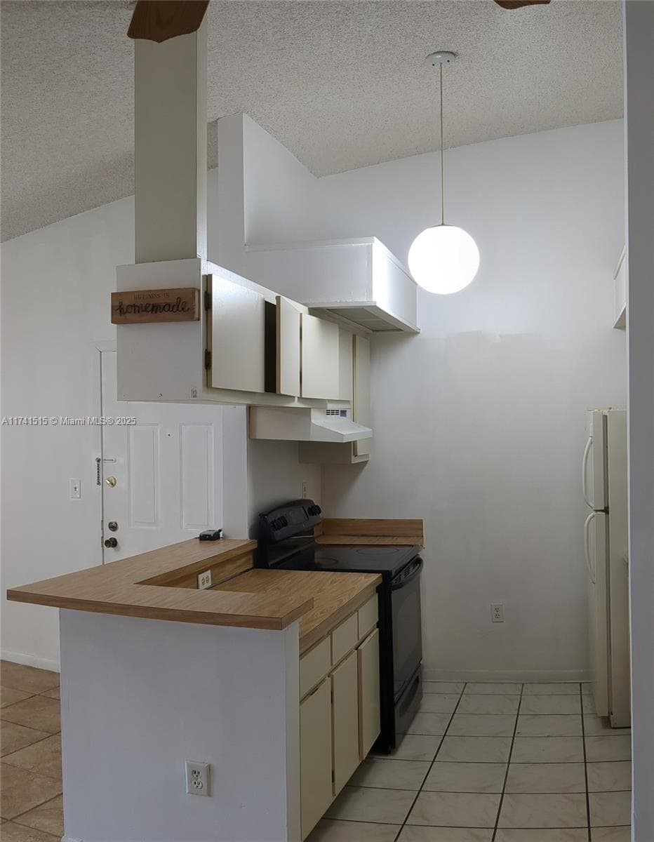 917 NE 199th St # 206, Miami, FL 33179 — zdjęcie 4
